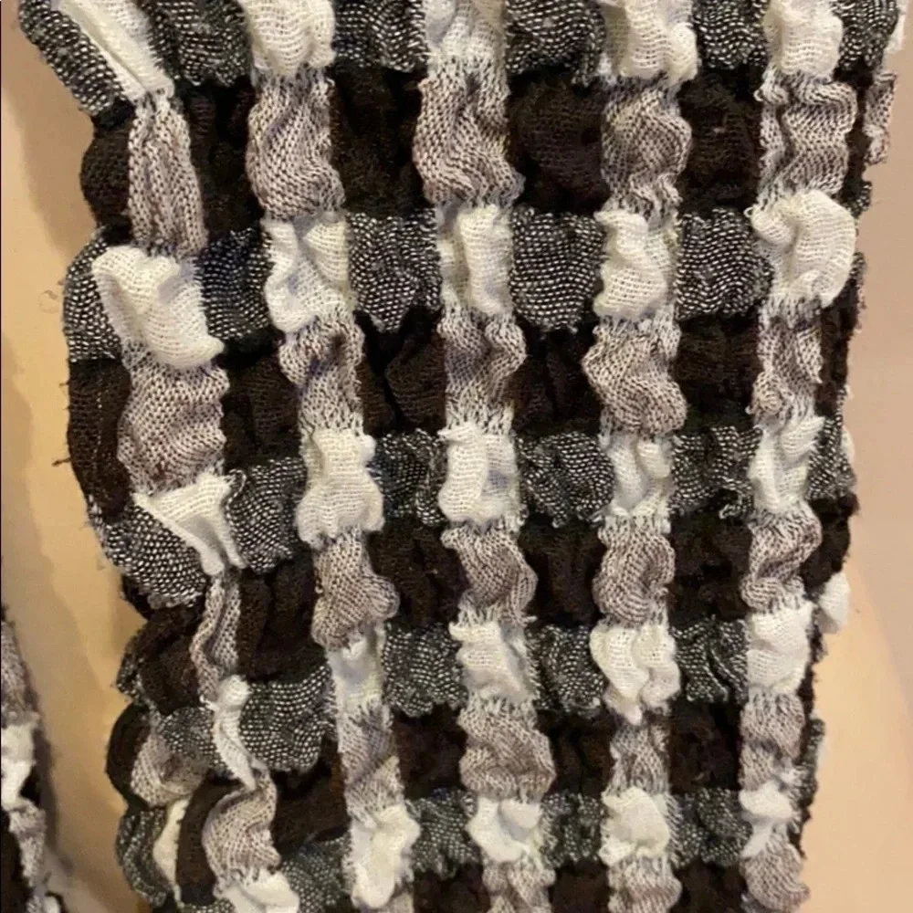 Checkered black white scarf fringe